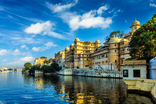 Stadtpalast und Pichola See