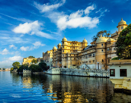 Stadtpalast und Pichola See