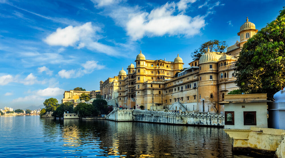 Stadtpalast und Pichola See