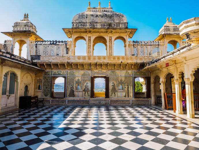 Innenhof des Stadtpalastes in Udaipur 