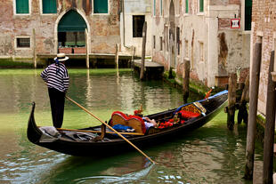 Gondelfahrt durch Venedig