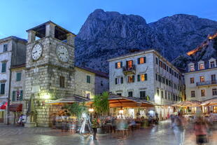 Uhrenturm in Kotor Abendstimmung