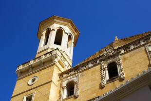 Turm der Kathedrale in Mahon 