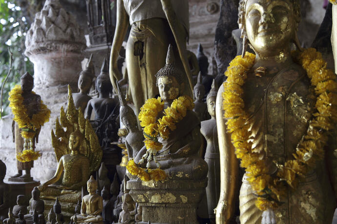 Buddhastatuen Pak Ou Höhlen