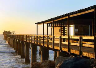 Sonnenuntergang am Pier von Swakopmund