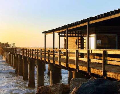 Sonnenuntergang am Pier von Swakopmund