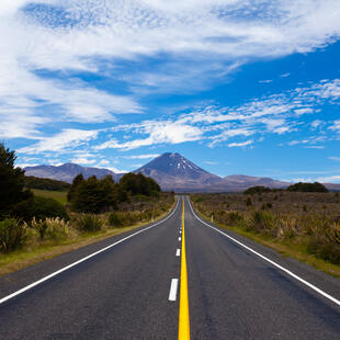 Straße mit Blick auf den Ngauruhoe